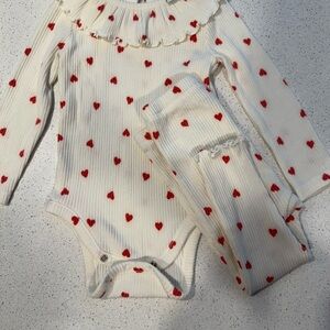 Old Navy Valentin’s Cream Baby Top and pant set with Red Hearts